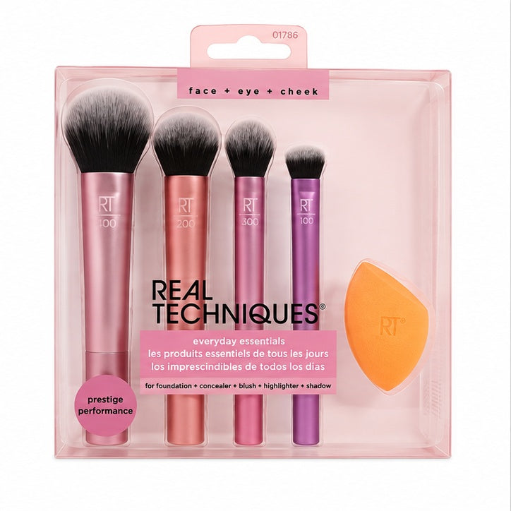 REAL TECHNIQUES PRESTIGE PERFORMANCE EVERYDAY ESSENTIALS SET (NB)